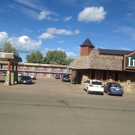 The Pine Inn Chetwynd Kültér fotó