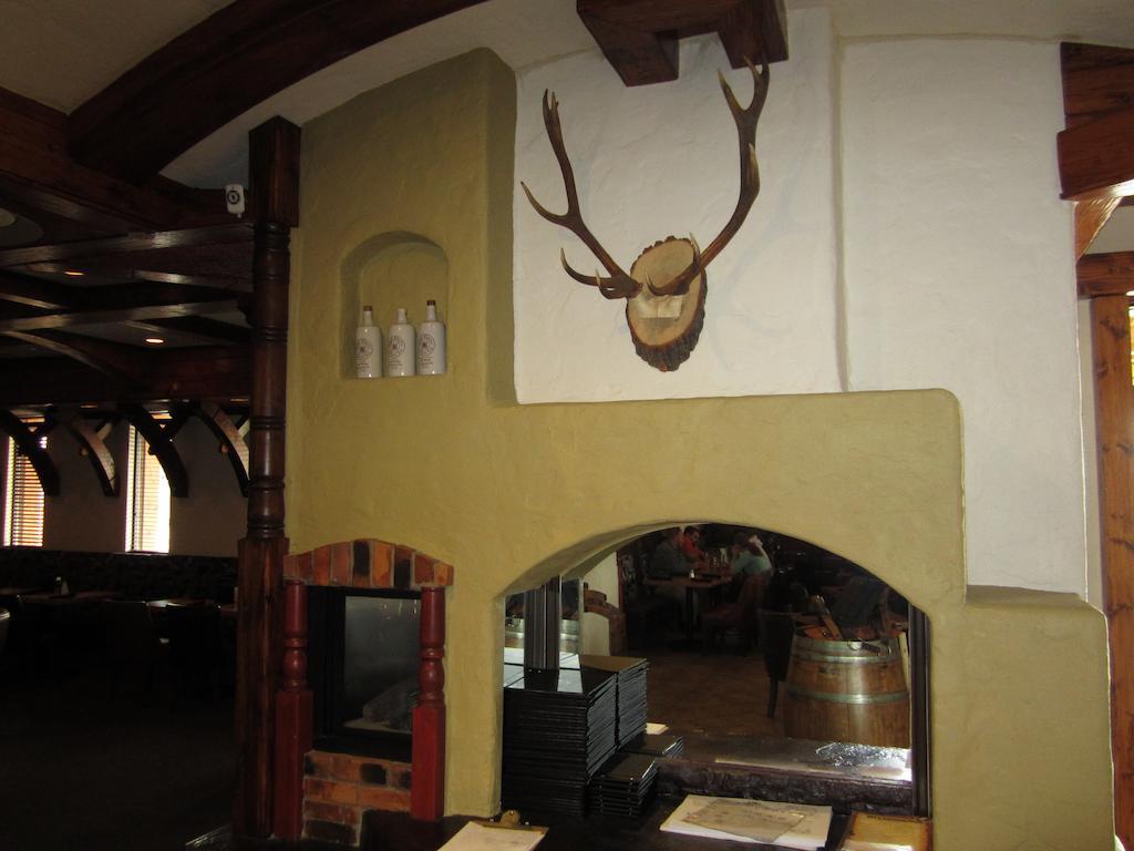 The Pine Inn Chetwynd Kültér fotó